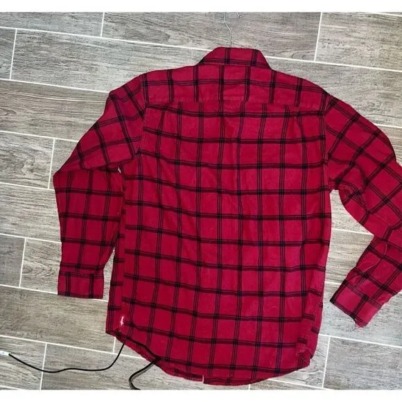 Red Plaid! Wrangler red plaid shirt sz med long sleeve - Picture 11 of 16